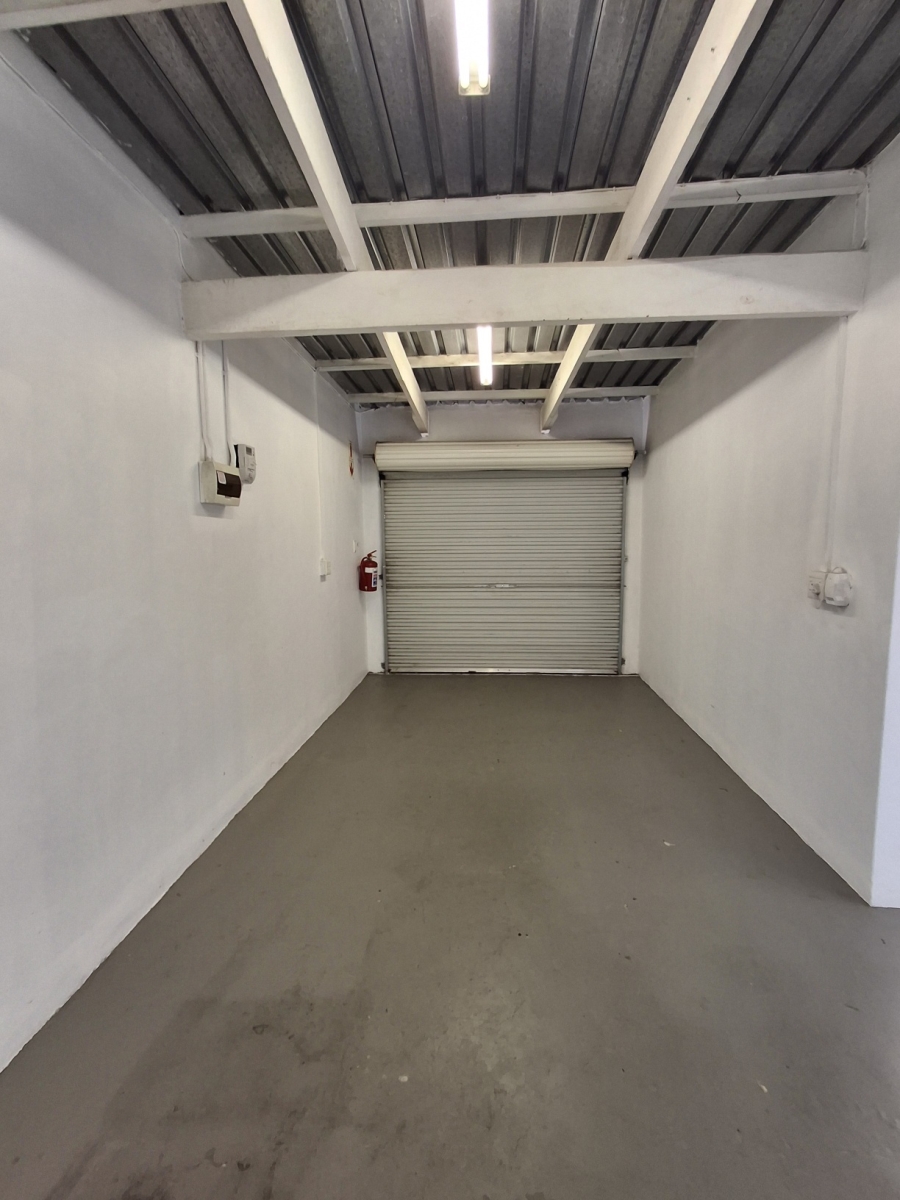 To Let Commercial Property for Rent in Gonubie Eastern Cape